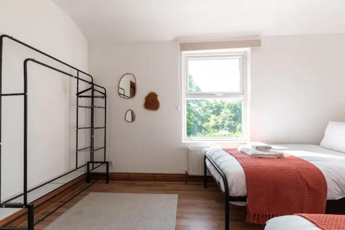 Metropolitan - 2 Bed, Private Parking Apartment, Great Commercial Home From Home Stay! Southampton Exterior foto